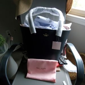 Special today Kate spade Bag pebble leather large dust cover black